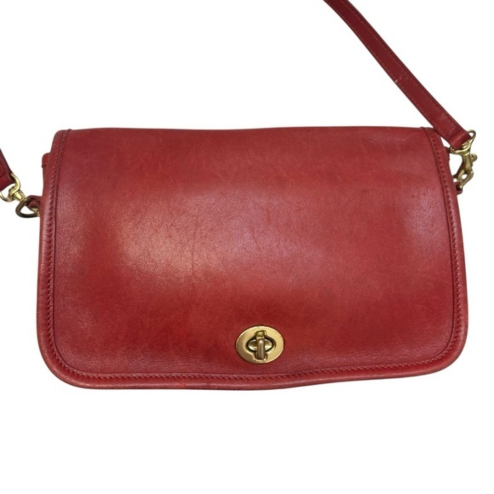 Coach vintage red leather pocket purse 9755